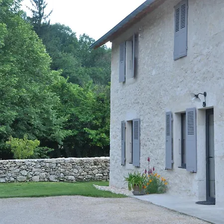 Сasa de vacaciones Les Marthalice Brégnier-Cordon